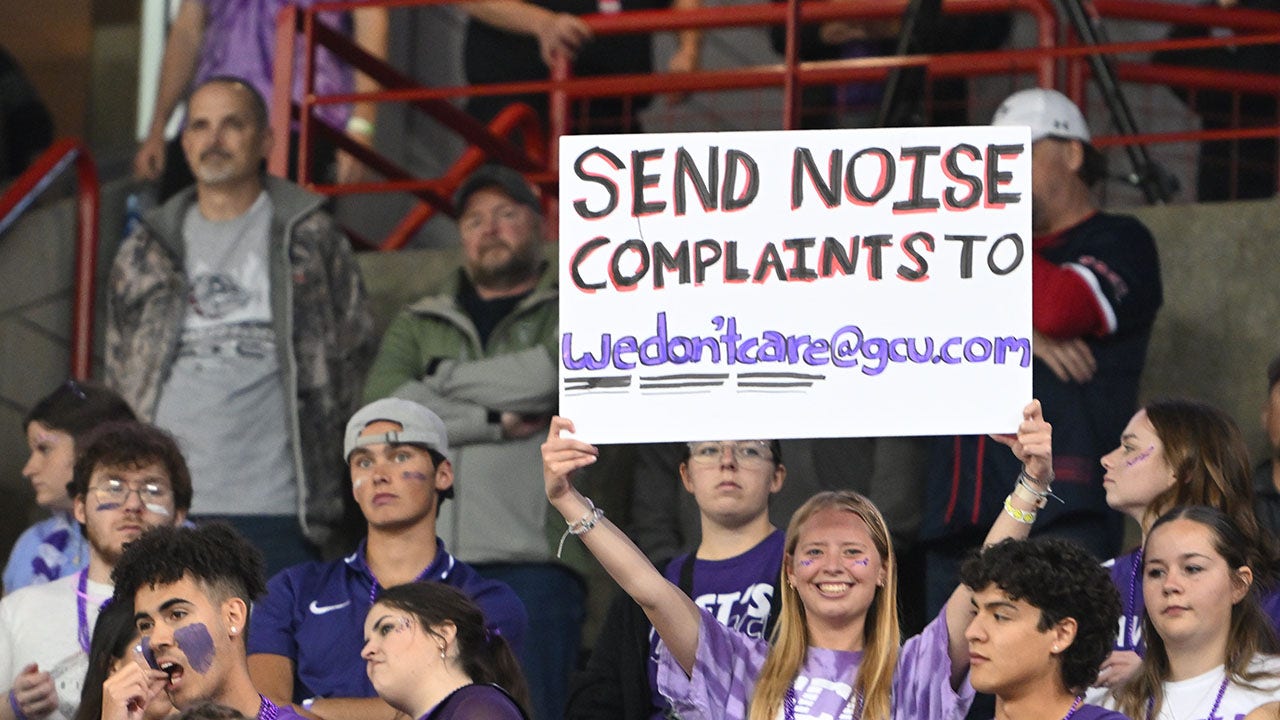 Read more about the article Screeching Grand Canyon fan annoys March Madness viewers: ‘Needs to go’