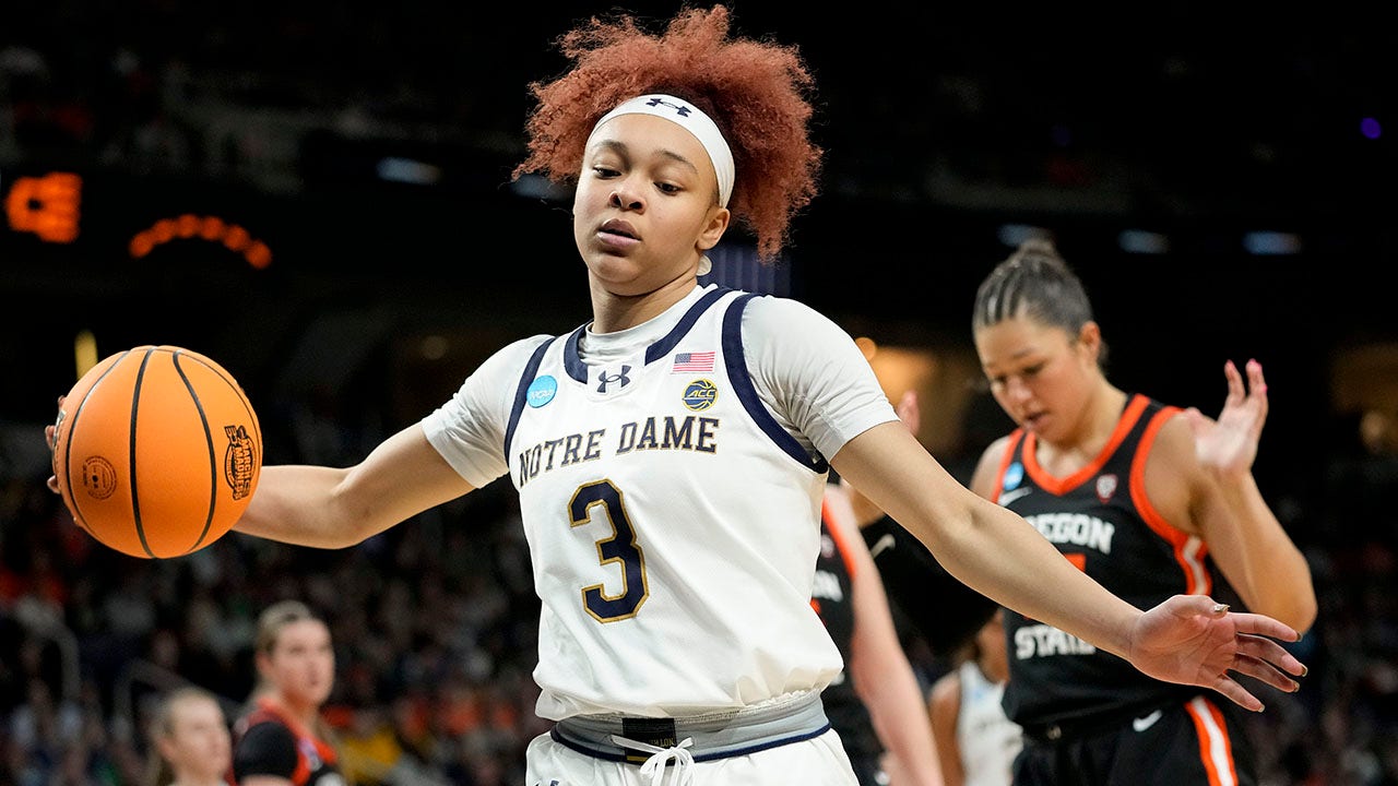 You are currently viewing Notre Dame star Hannah Hidalgo upset over ‘BS’ nose ring decision during crucial March Madness game