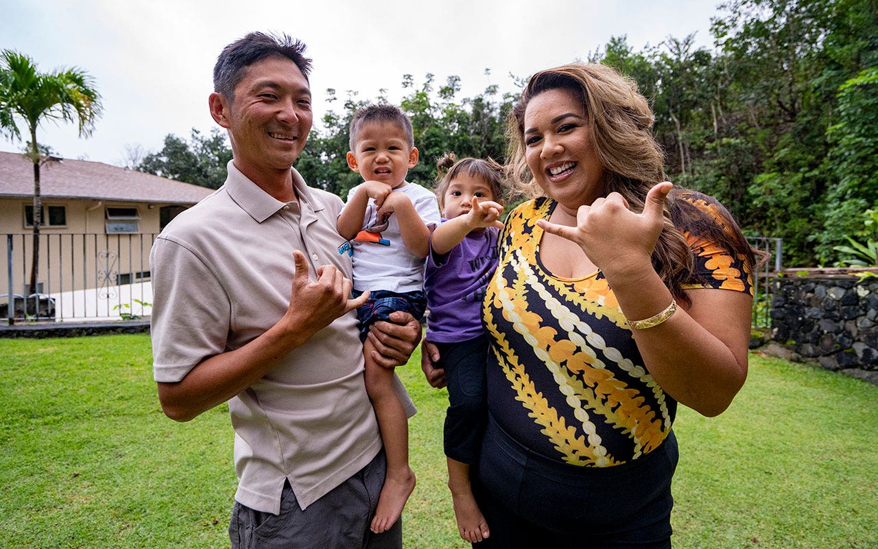 Hawaiian lawmakers poised to make 'shaka' the official state gesture