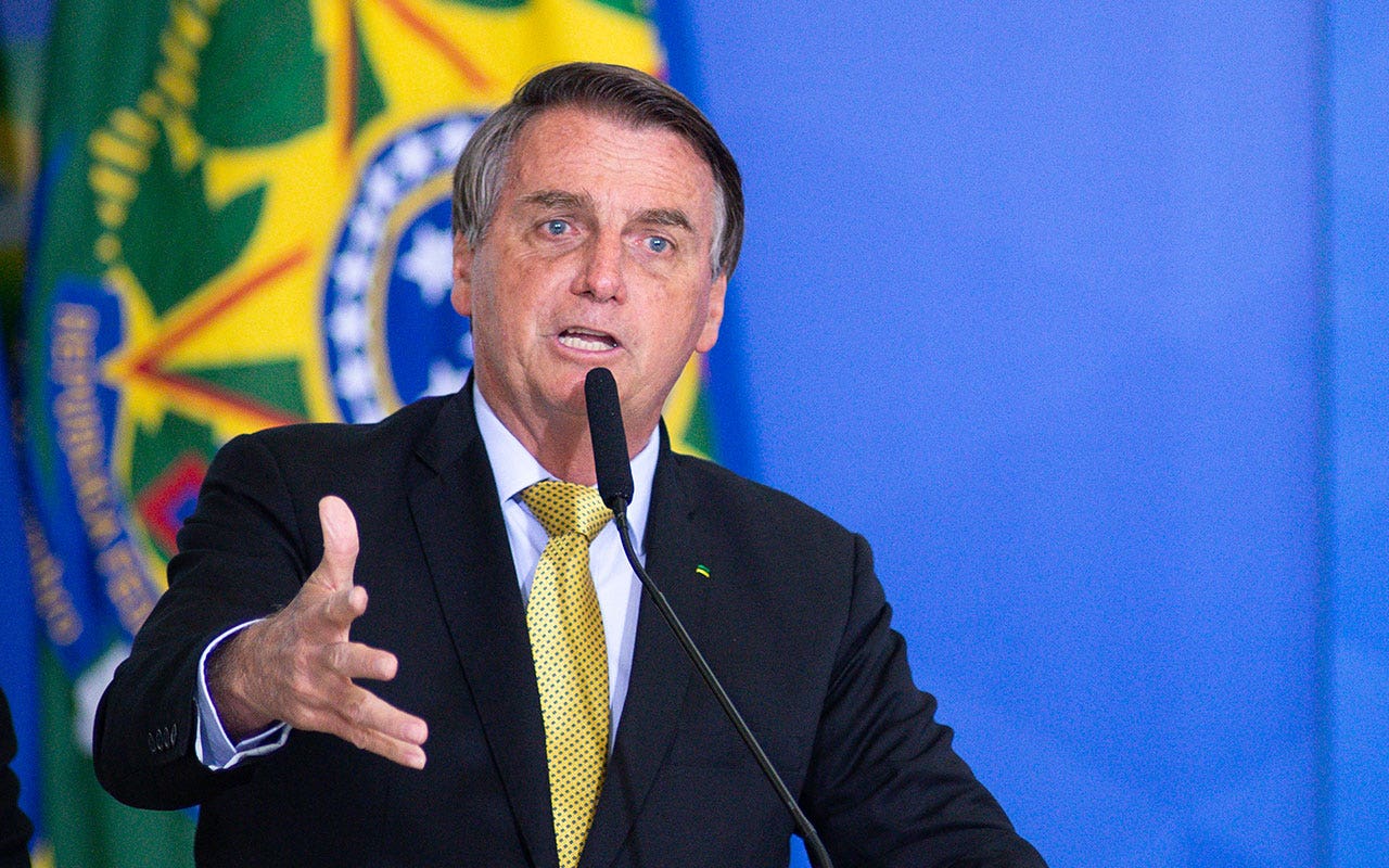 Read more about the article Former Brazilian President Jair Bolsonaro indicted by Federal Police in diamonds case: AP