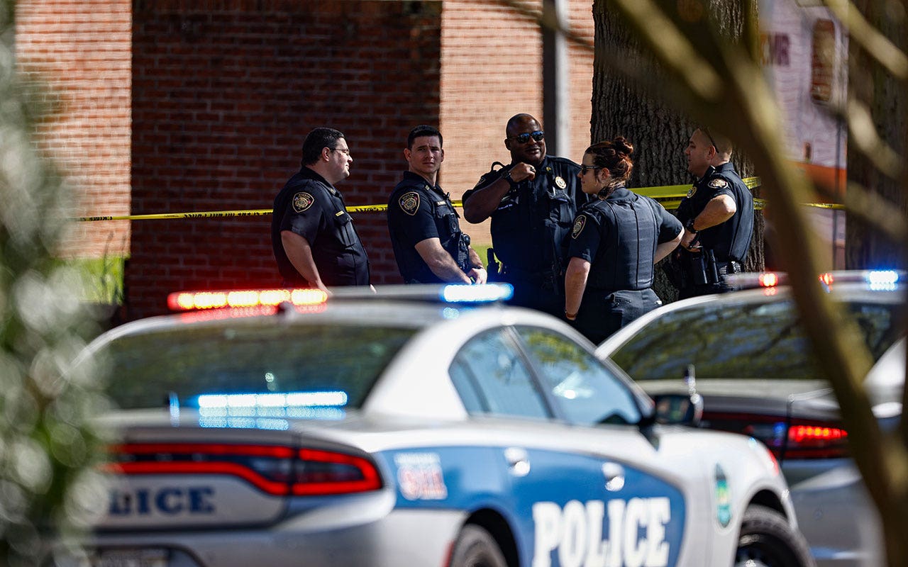 US school shootings prompt states to fund digital maps for first responders
