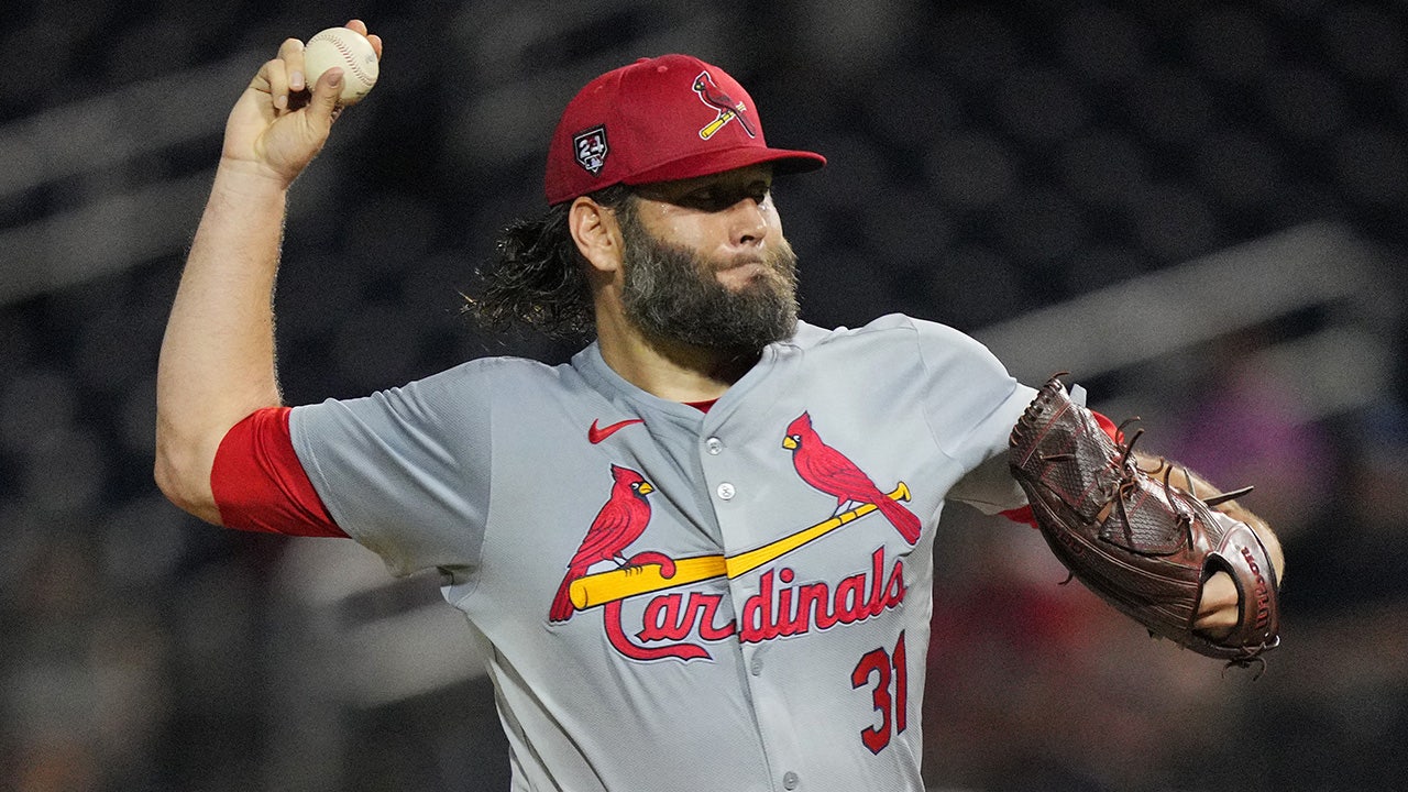 Read more about the article Controversial MLB umpire ejects Cardinals’ Lance Lynn from spring training game twice