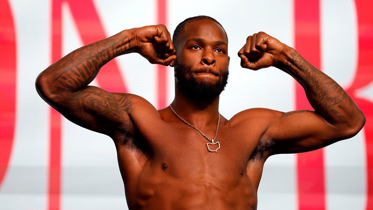 Read more about the article Former Steelers star-turned-boxer Le’Veon Bell predicts Jake Paul will knock out Mike Tyson in upcoming bout