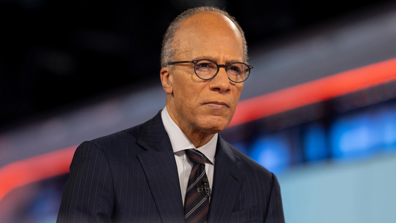 Lester Holt stepping down from 'NBC Nightly News'