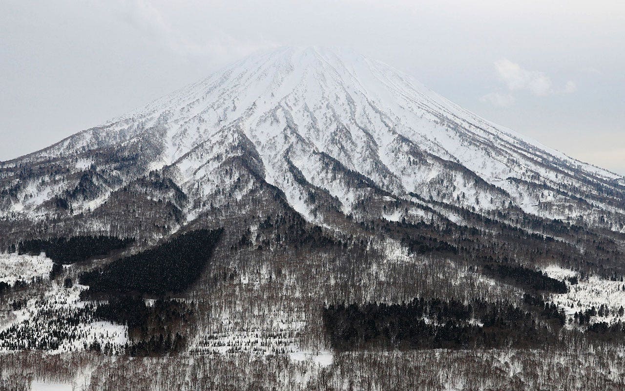 2 skiers from New Zealand killed in avalanche in Japan, police say