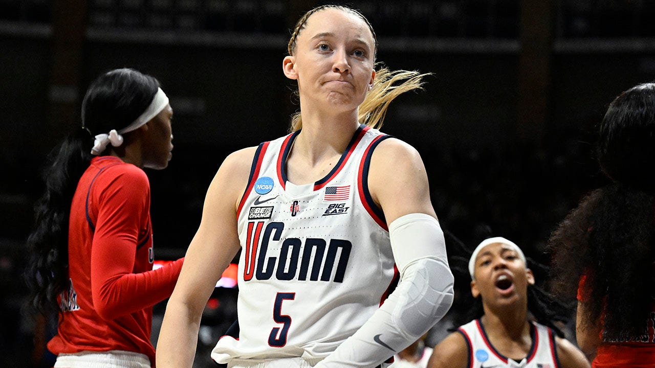 Read more about the article UConn’s Paige Bueckers ‘best player in America,’ coach Geno Auriemma says