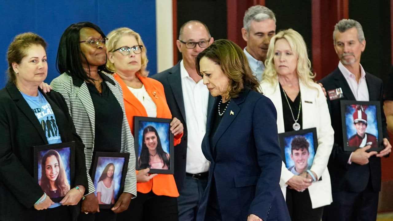 Read more about the article Vice president visits sight of Parkland shooting to promote gun control