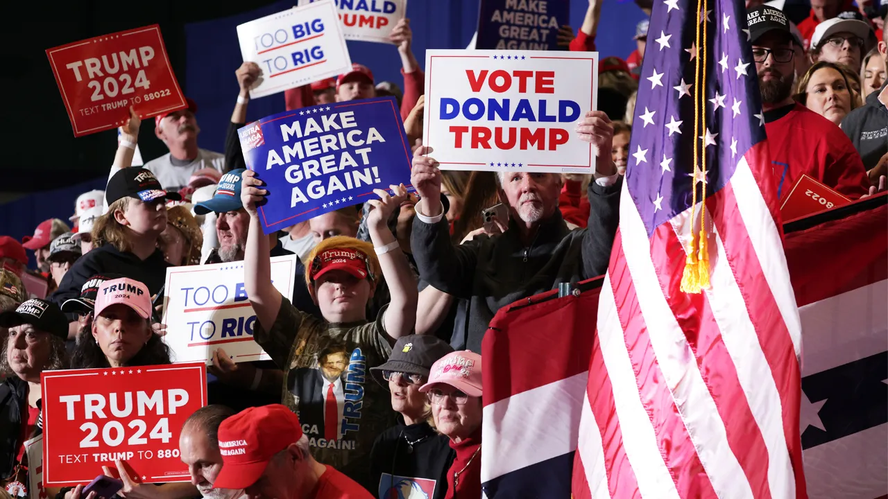 Washington Post’s effort to court conservatives could drive away its liberal readers, ex-fact checker warns