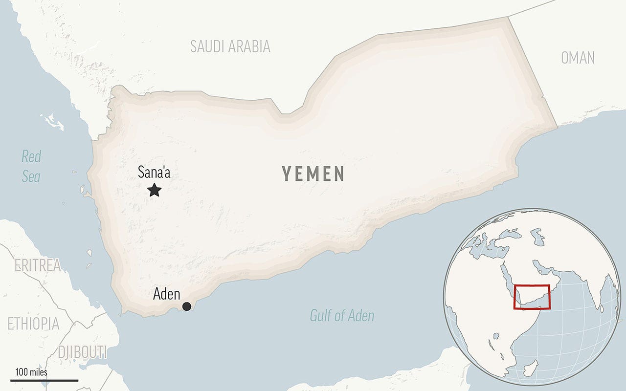 Read more about the article Likely missile attack by Yemen’s Houthi rebels damages a ship in the Red Sea