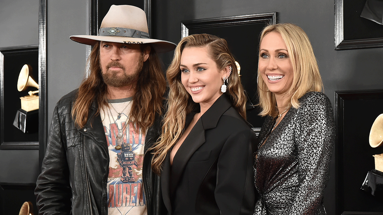 Billy Ray, Miley and Tish Cyrus