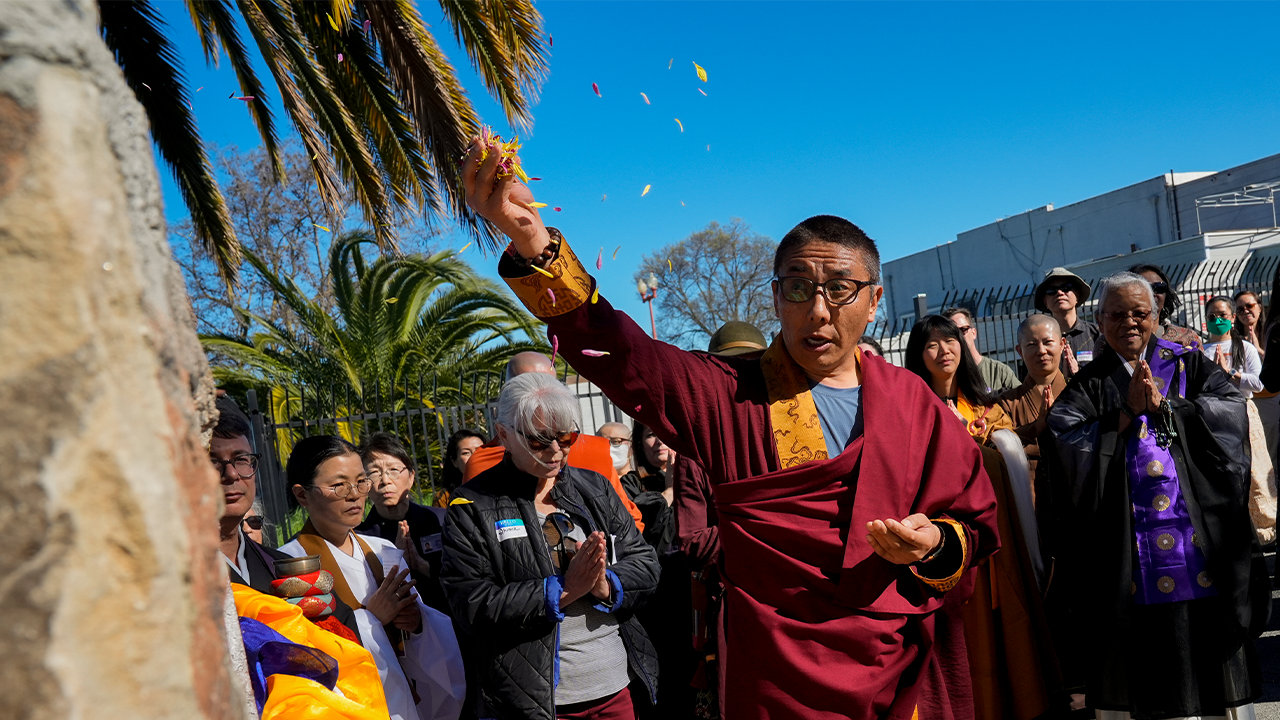 Read more about the article Buddhists use karmic healing against California city’s anti-Asian past