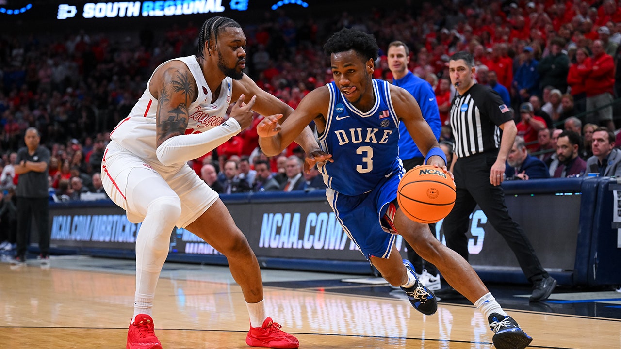 Read more about the article Duke pulls away from top-seeded Houston in gritty second half to advance to Elite Eight
