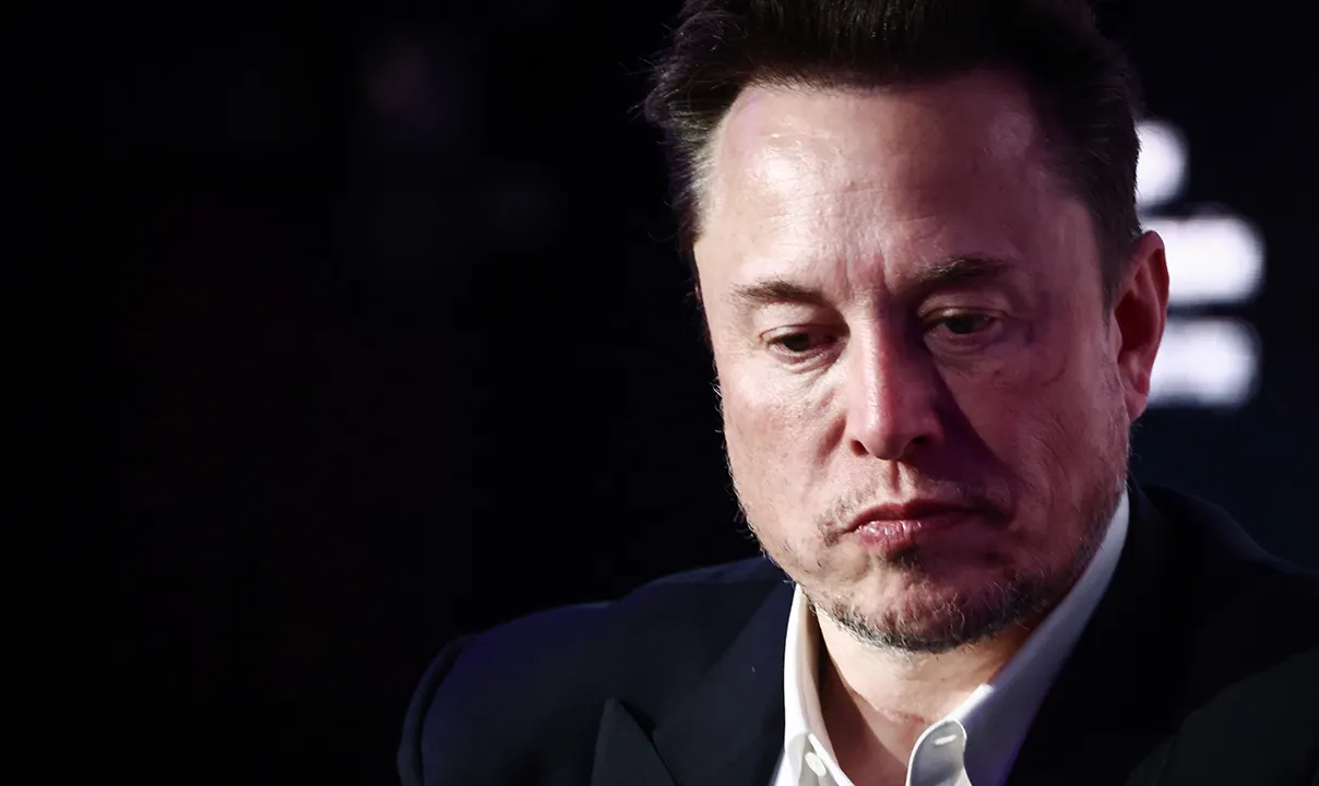 Read more about the article Elon Musk rails against press coverage of his immigration views