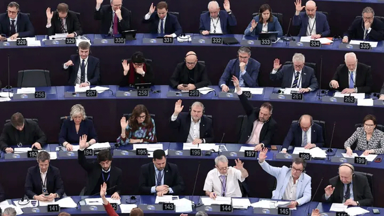 European Parliament take part in a voting