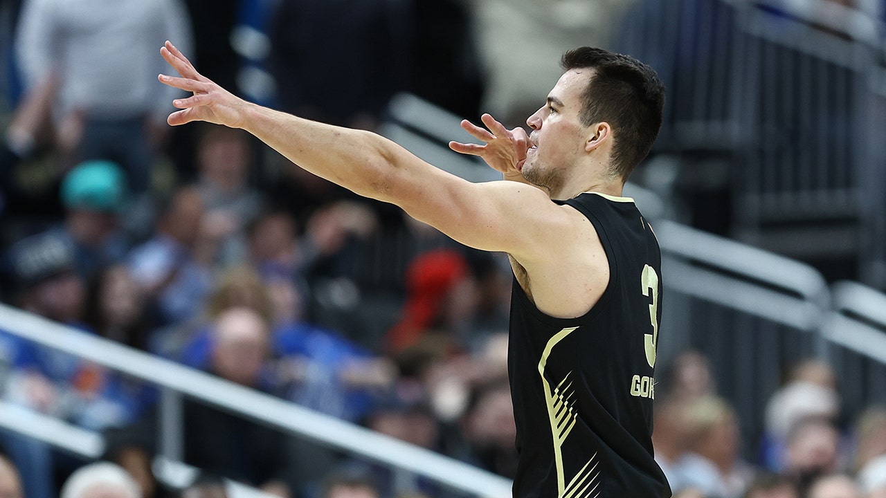 Oakland University Upsets Kentucky in NCAA Basketball Tournament