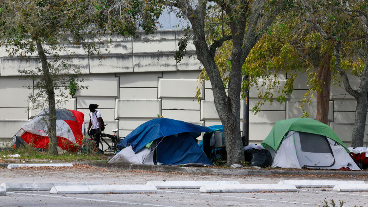 Read more about the article Florida House passes bill to prevent homeless people from sleeping in public