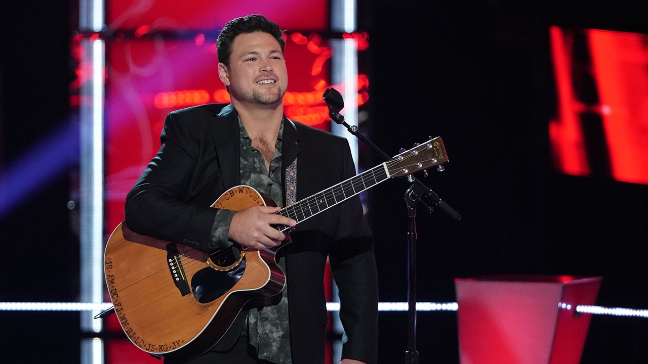 Country music singer offers sneak peek at married life, new album and enduring gratitude to Blake Shelton