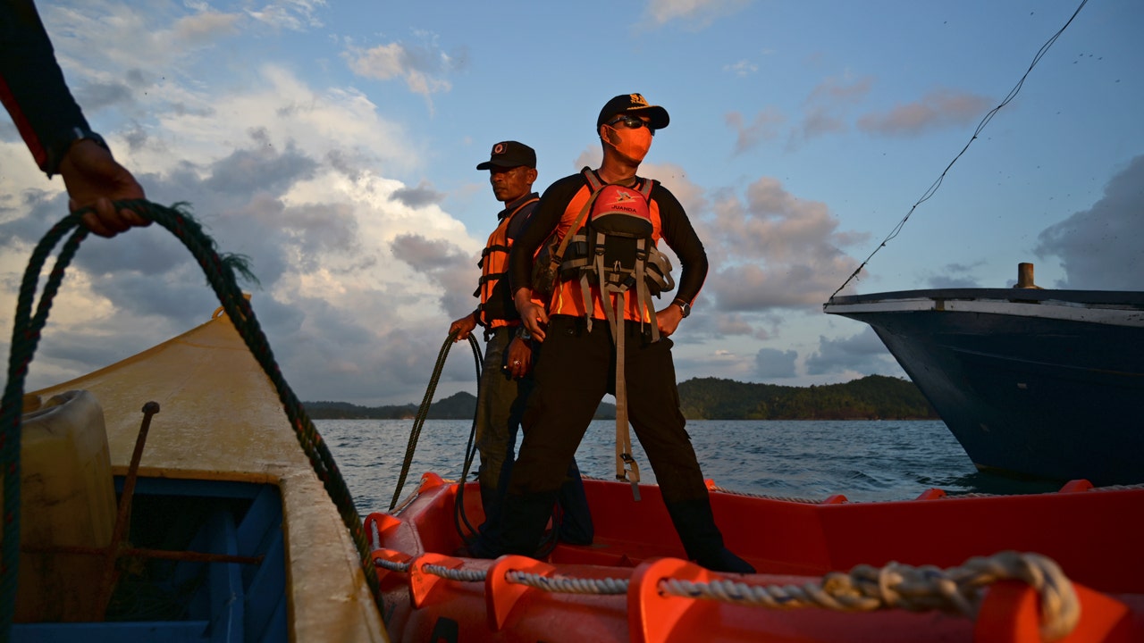 6 jenazah lagi ditemukan di kapal pengungsi Rohingya yang jatuh di lepas pantai Indonesia