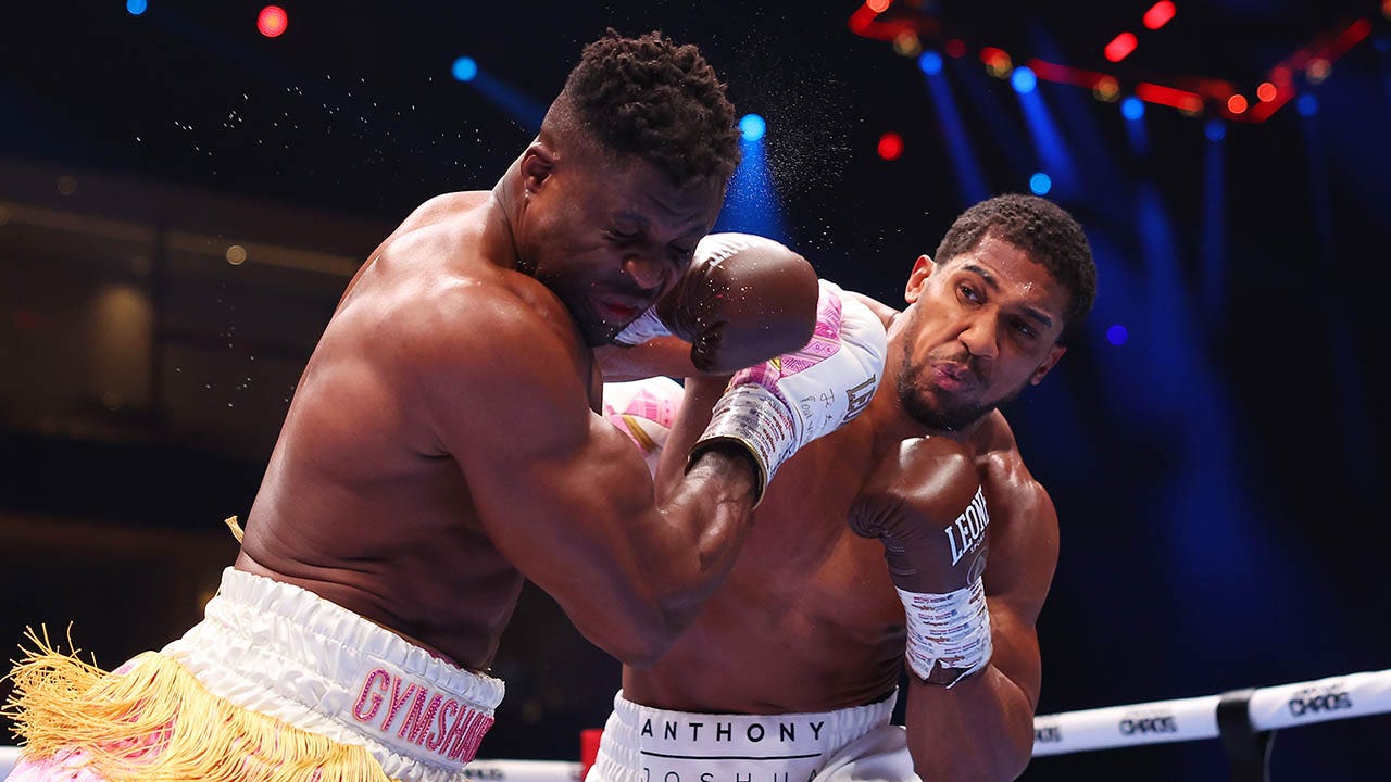 Read more about the article Anthony Joshua knocks Francis Ngannou out cold in second round of heavyweight bout