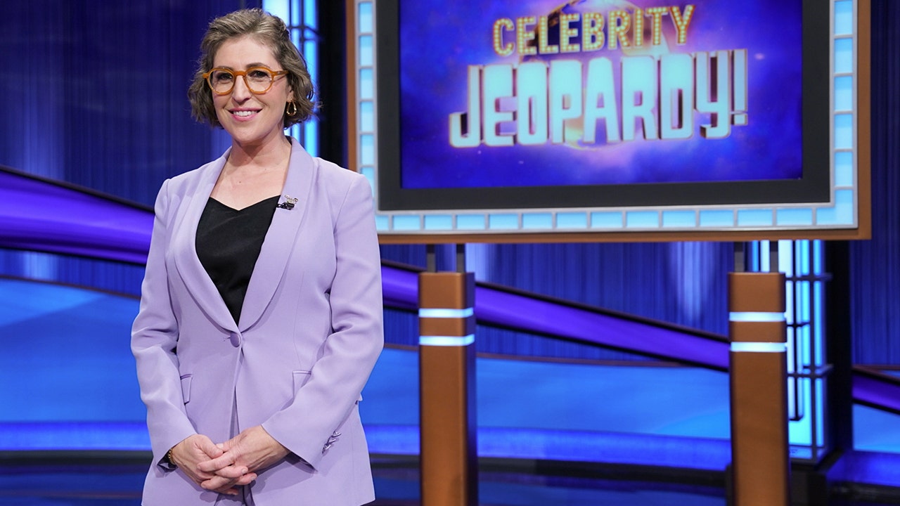 ‘Jeopardy!’ references Mayim Bialik in clue 1 year after she was fired