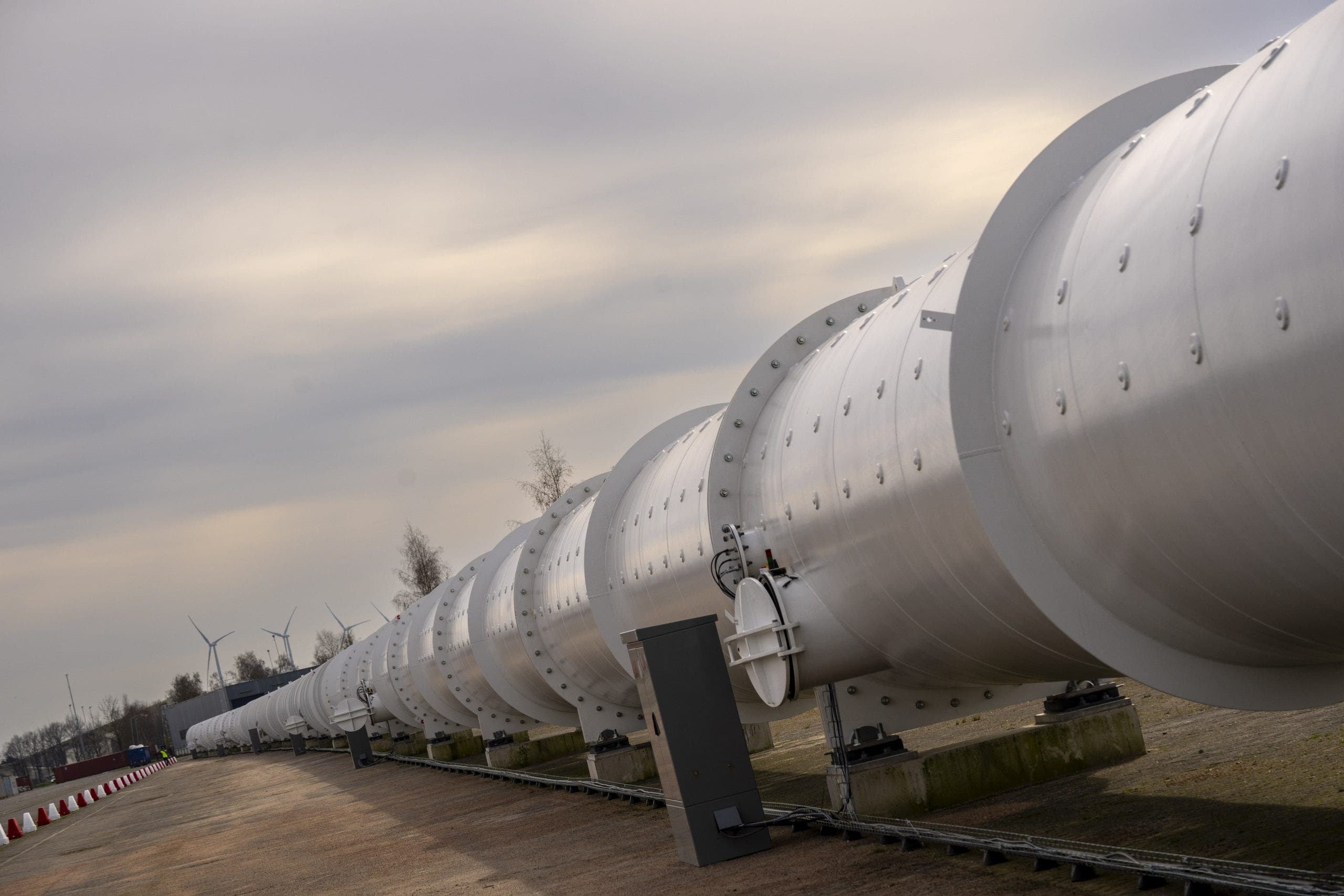 Netherlands hyperloop aims to improve transportation of people and freight with new technology
