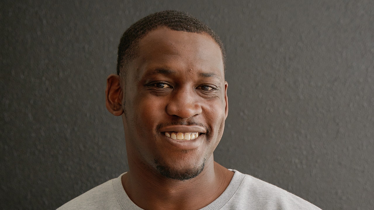 Read more about the article Former NFL star Aldon Smith returns to league as rookie mentor using troubled past to guide new generation