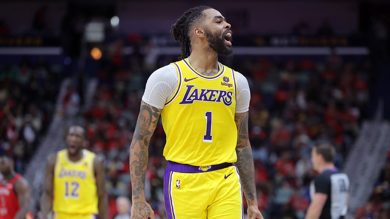 You are currently viewing Lakers hold off Pelicans’ 2nd-half surge to earn No. 7 seed in NBA Playoffs