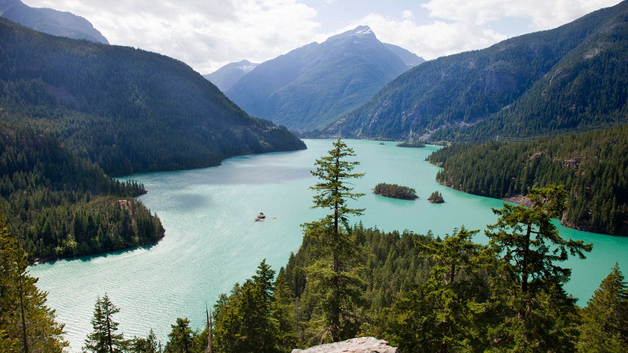 Read more about the article Planning a trip to Washington state? Don’t miss these national parks or Seattle sights