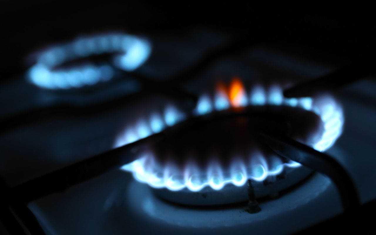 Experts rip ‘triple crown of bad regs’ as Biden admin posts gas stove rule it denied was a ban