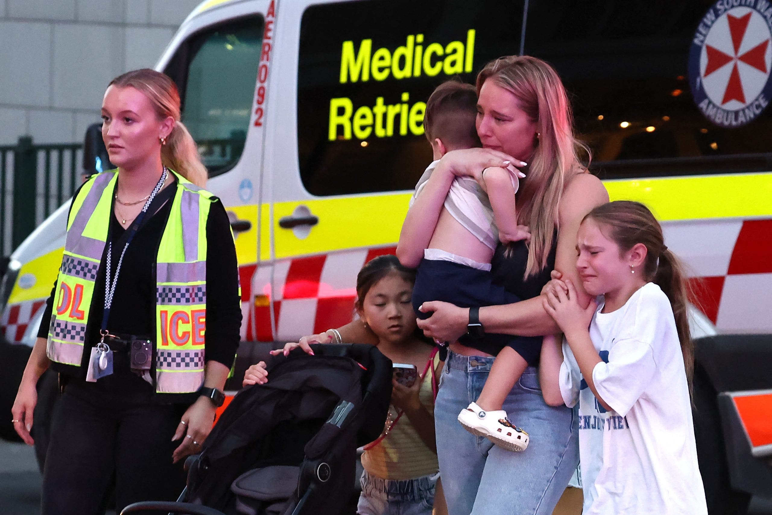 Read more about the article Six reported dead in Australian stabbing spree at busy shopping center: police