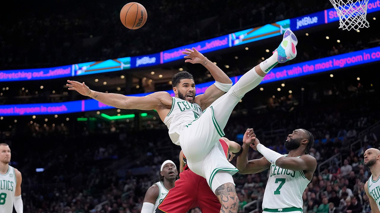 Read more about the article Hard foul on Celtics’ Jayson Tatum ‘looked shady,’ former NBA player says