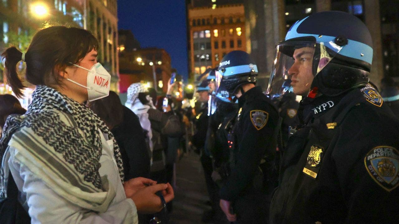 Read more about the article Bottles hurled at police during NYU anti-Israel protests Monday night