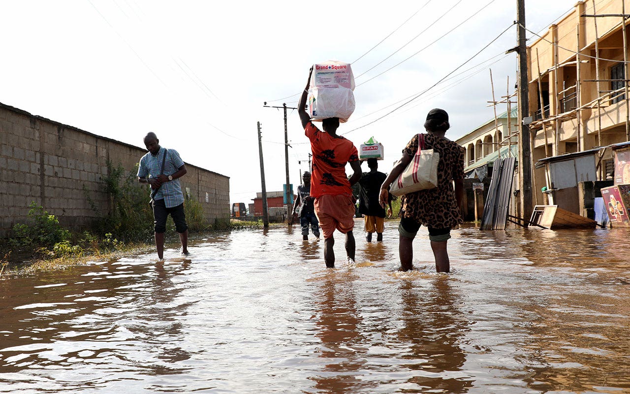 Read more about the article More than 100 inmates escape from Nigerian prison after heavy rains cause damage