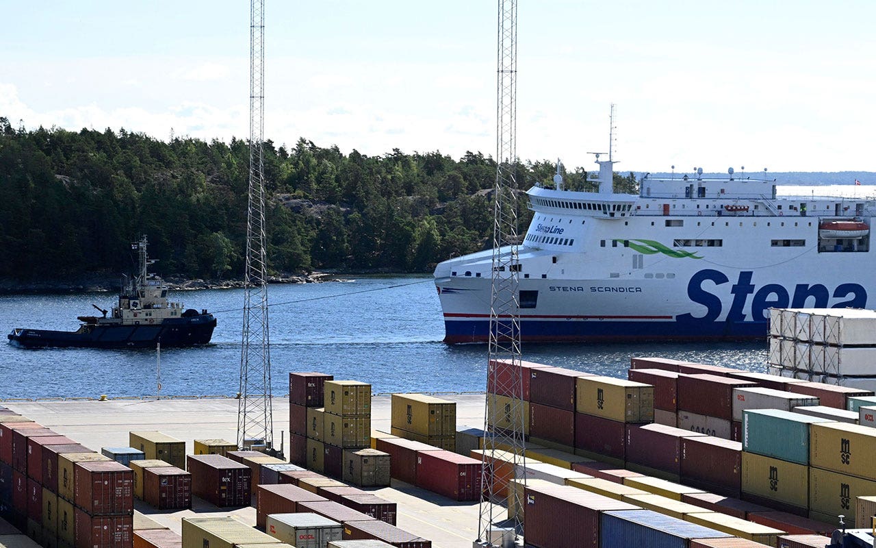 Read more about the article Swedish customs seize 1.4 tons of cocaine in one of country’s largest drug busts
