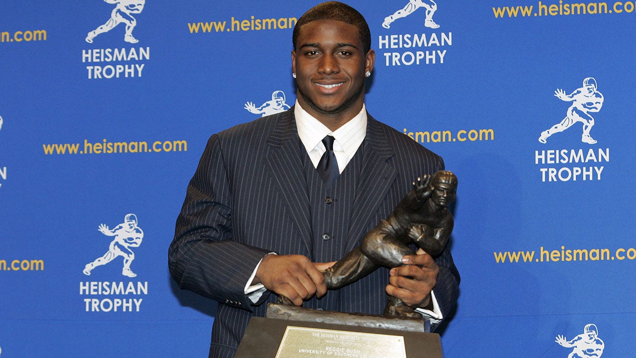 Read more about the article USC legend Reggie Bush will have 2005 Heisman Trophy returned: report