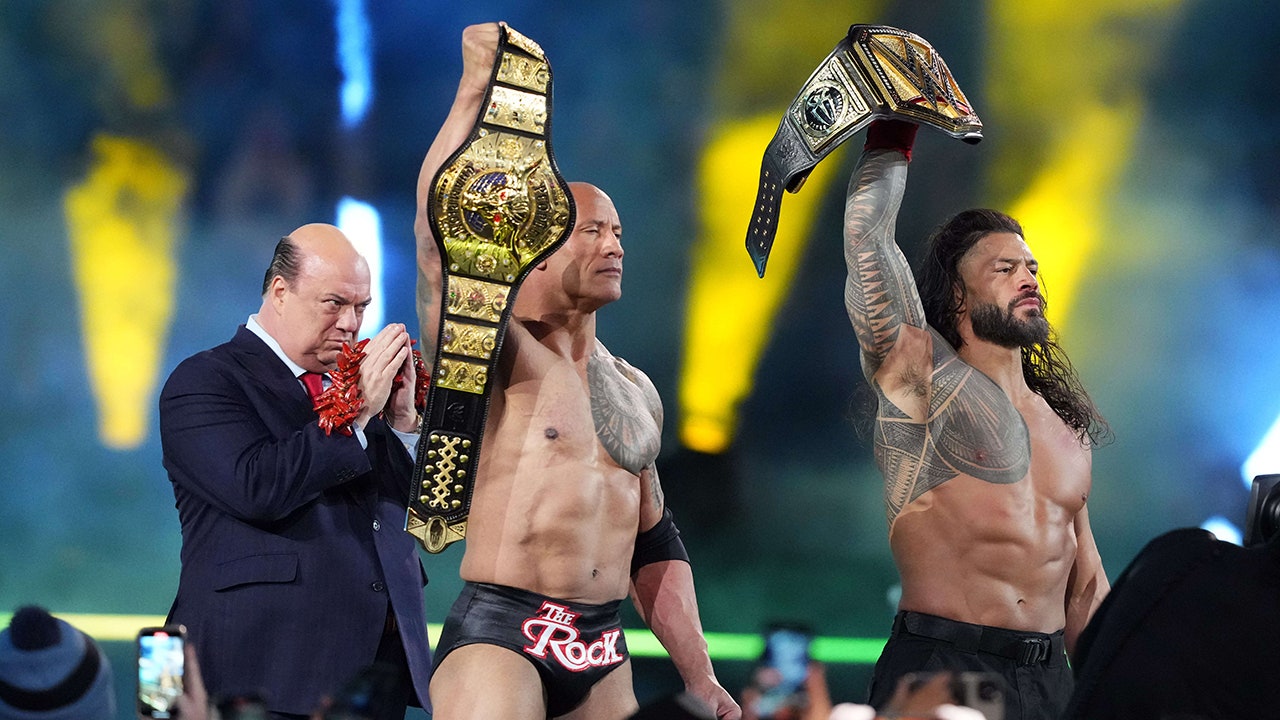 Read more about the article WrestleMania 40: The Rock pins Cody Rhodes to help give Roman Reigns advantage on Night 2