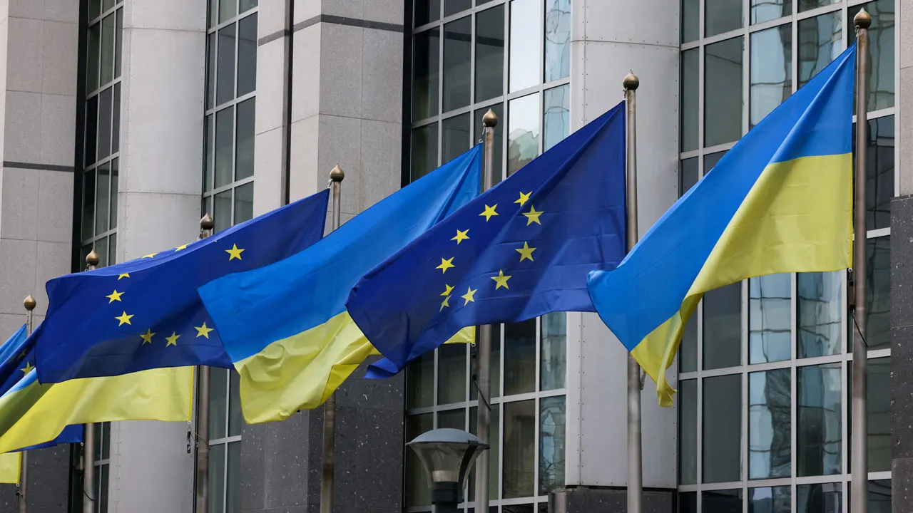 Read more about the article Ukraine sees first of new EU aid package worth about $50B