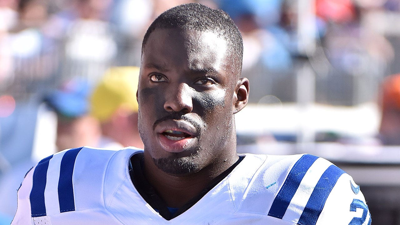 Read more about the article Vontae Davis, two-time NFL Pro Bowler, dead at 35