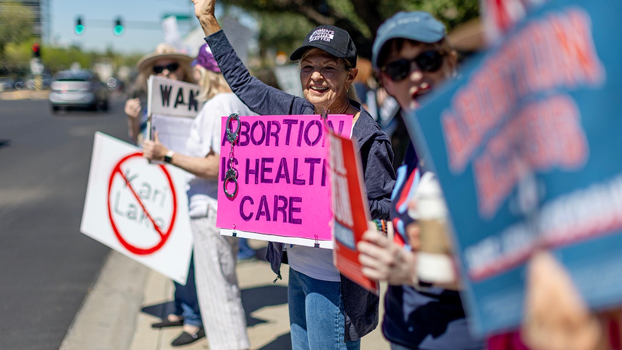 Read more about the article Arizona House lawmakers pass bill to repeal 1864 abortion ban