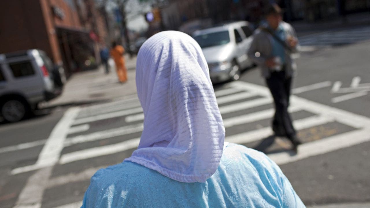 Read more about the article NYC to pay $17.5M for forcing Muslim women to remove hijab for mugshot