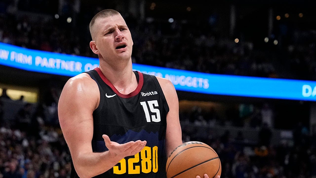 Read more about the article Nikola Jokic’s brothers appear to get into physical altercation in stands after team’s comeback