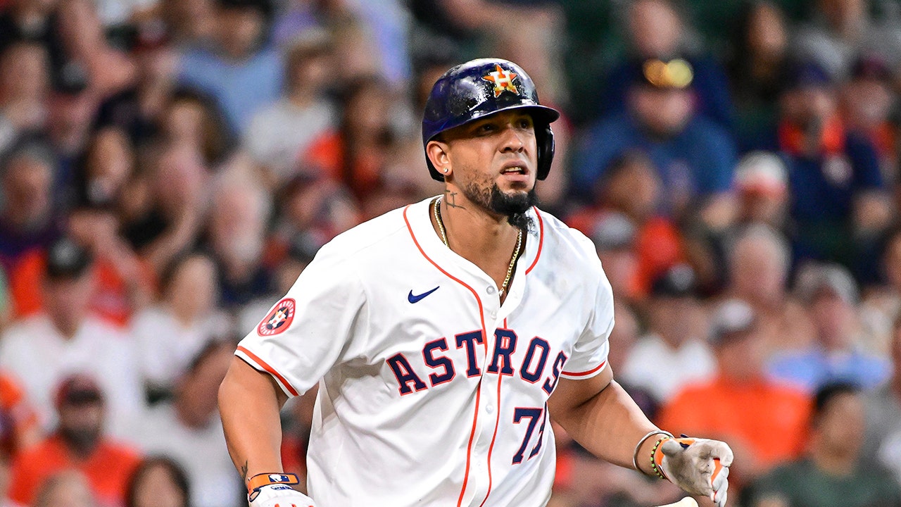 Astros' Jose Abreu getting sent to A-ball after tumultuous start to season