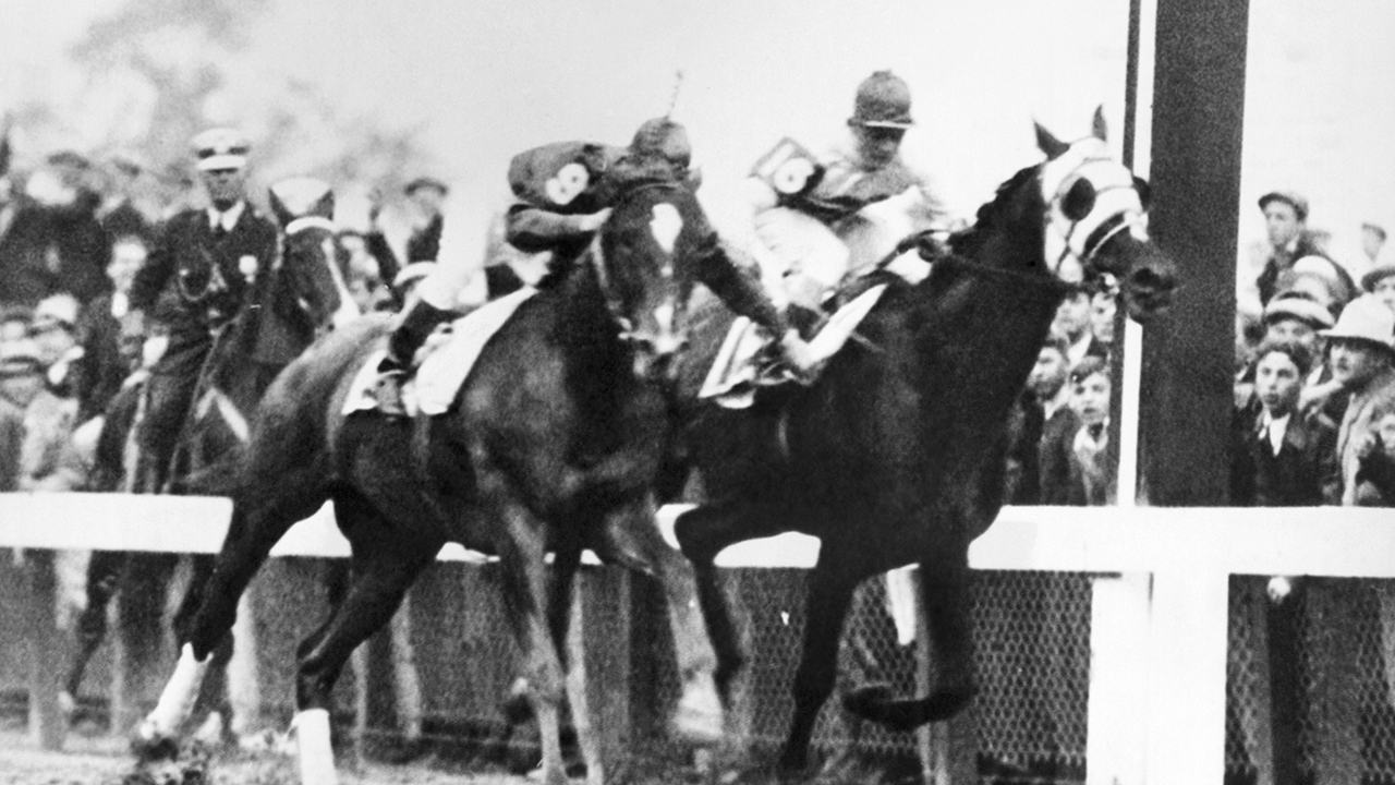 Leading horses in 1933 Kentucky Derby
