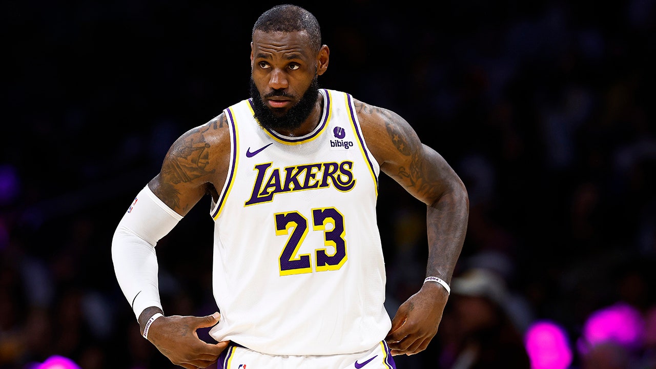 Read more about the article LeBron James noncommittal on future with Lakers after early playoff exit