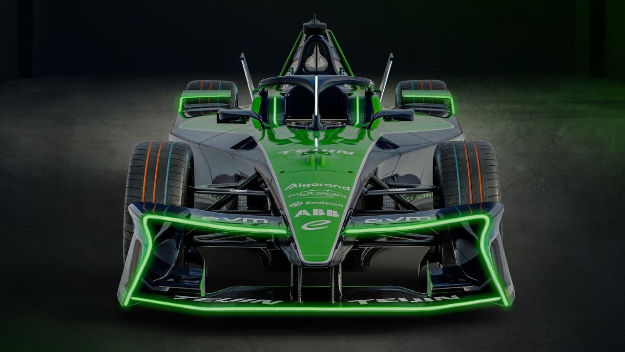 Read more about the article Lightning-fast Formula E race car does 0-60 in 1.82 seconds flat