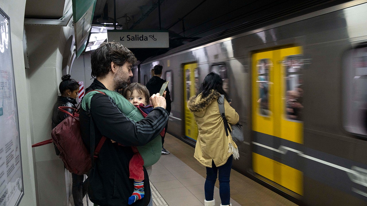 You are currently viewing Subway commuters in Buenos Aires see fares spike by 360% as part of austerity campaign in Argentina