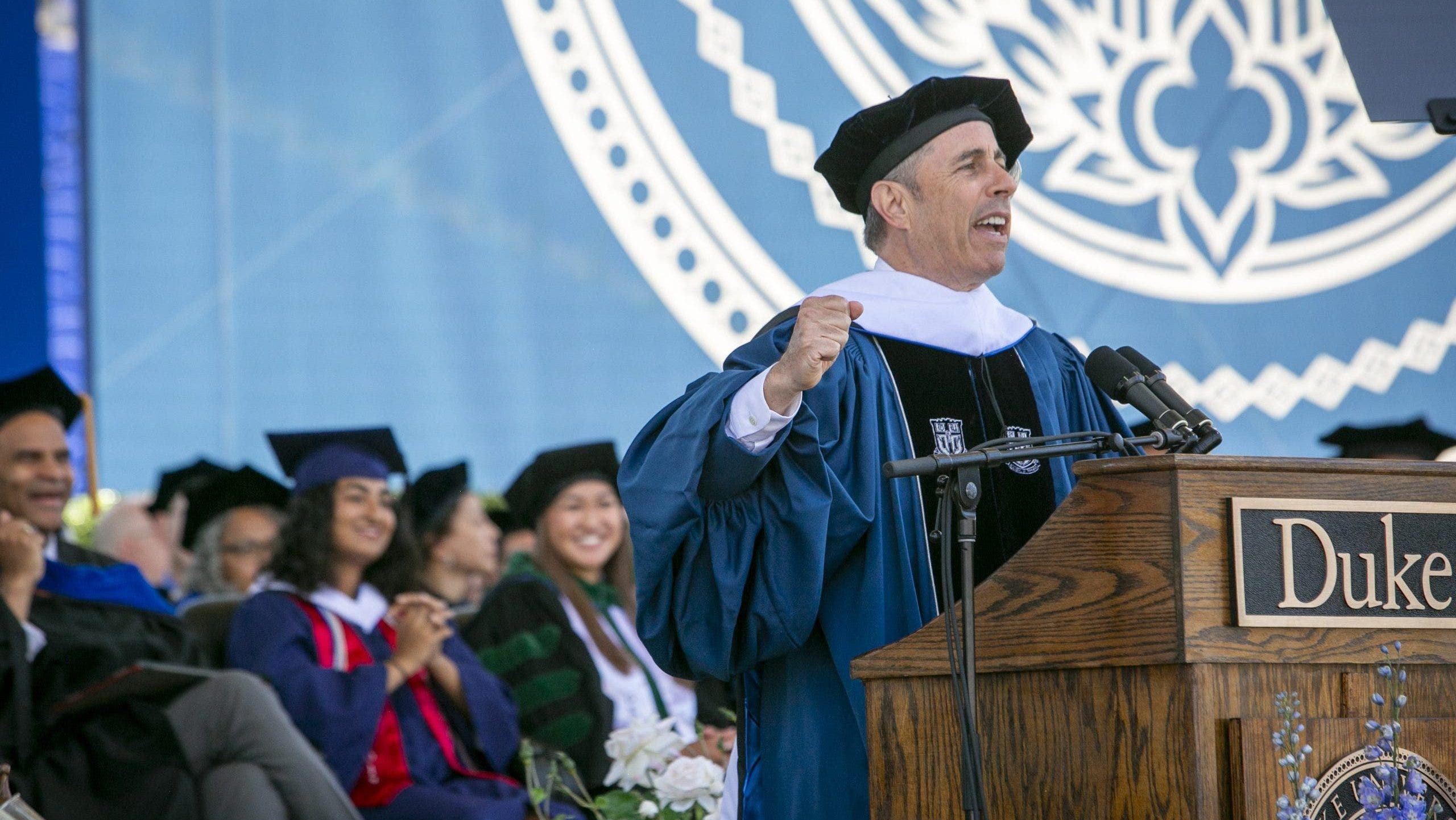 Read more about the article Jerry Seinfeld’s wife applauds Duke crowd who drowned out anti-Israel protesters during commencement speech
