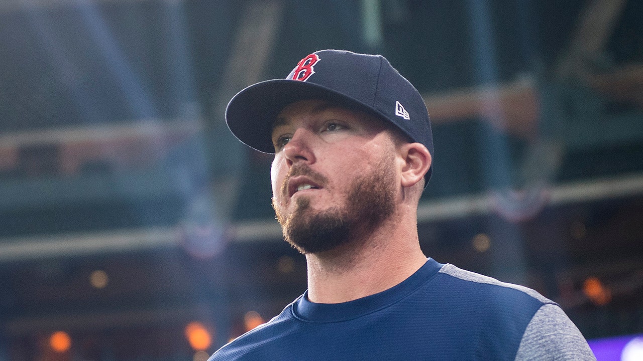 Read more about the article Former Red Sox pitcher Austin Maddox arrested as part of underage sex sting operation