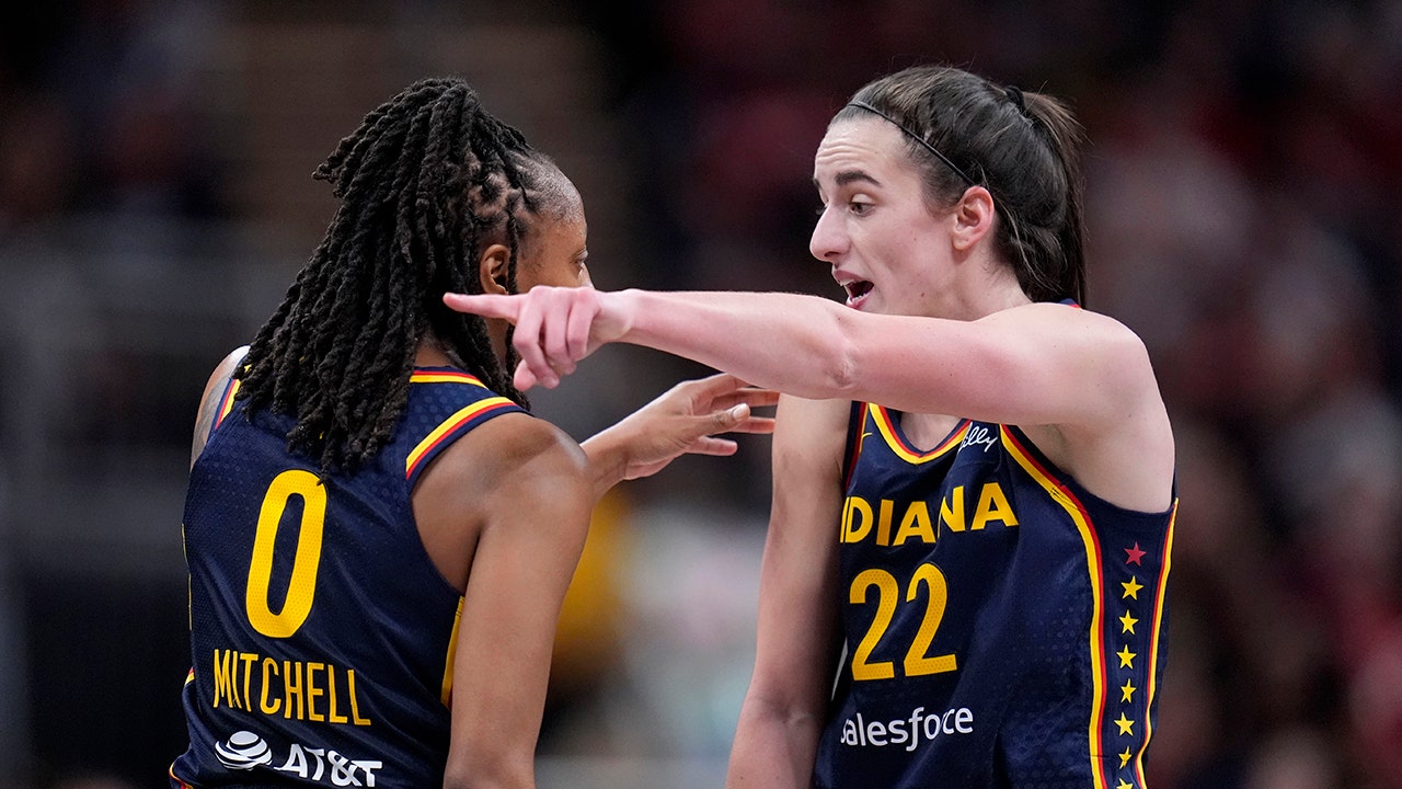 Read more about the article Caitlin Clark, Fever teammates’ mental toughness questioned after loss