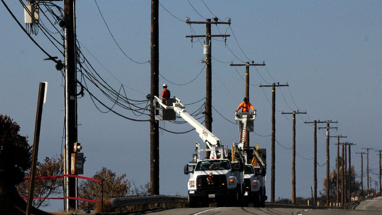 News :CA regulators to vote on divisive energy bill proposal